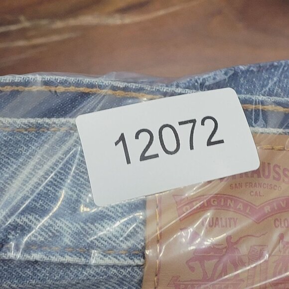 Levis Womens  Button fly Jeans Size 28 100% Cotton Raw hem Light Distressed 4CT - Picture 11 of 11